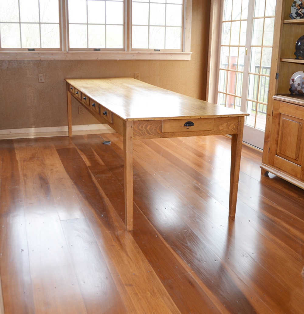 Early 1900s American Pine Convent Table