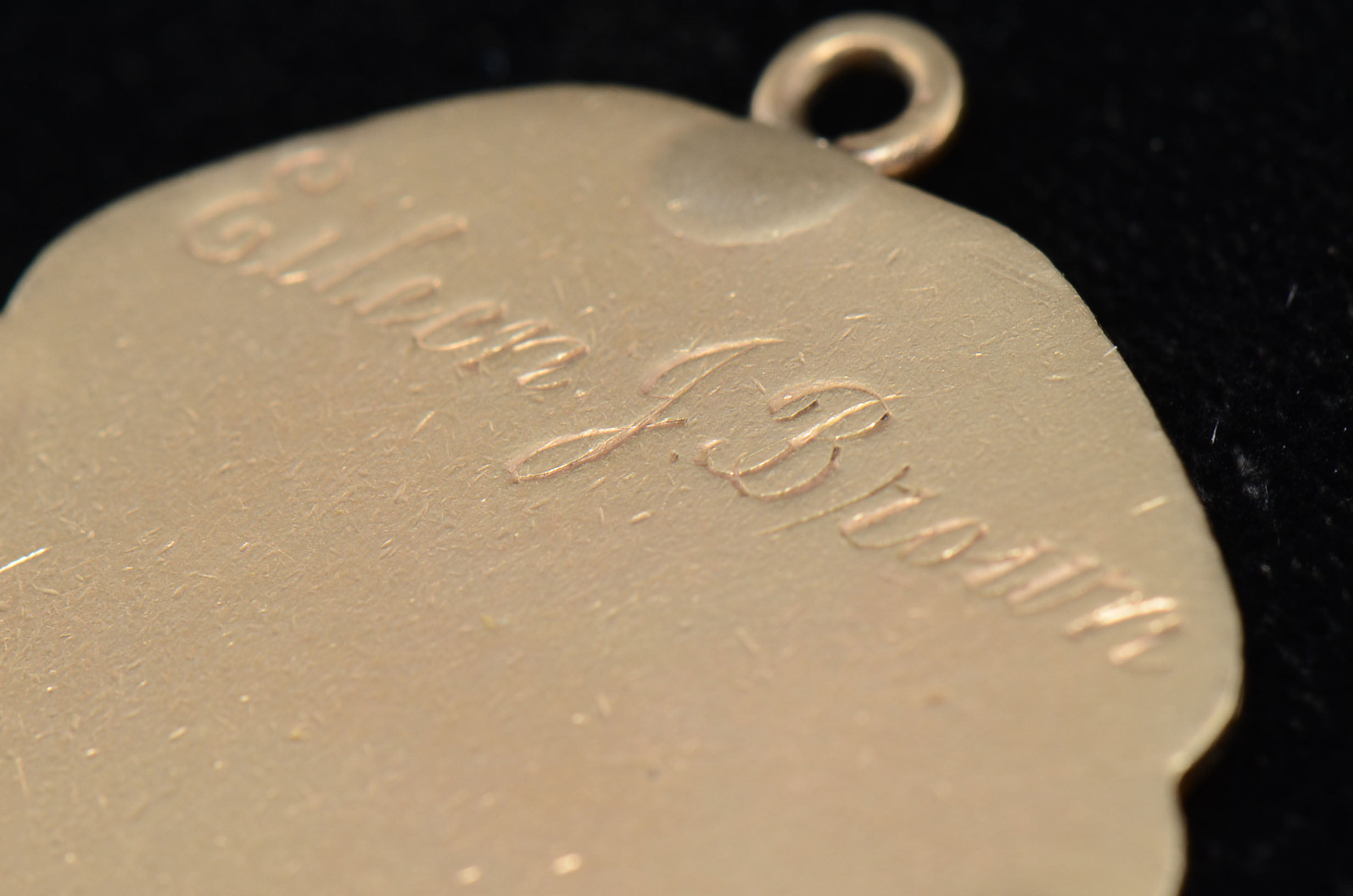 14K Yellow Gold Commemorative Pendant