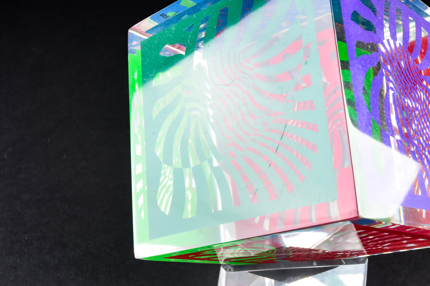 Oltar Zoelo Cube by Victor Vasarely