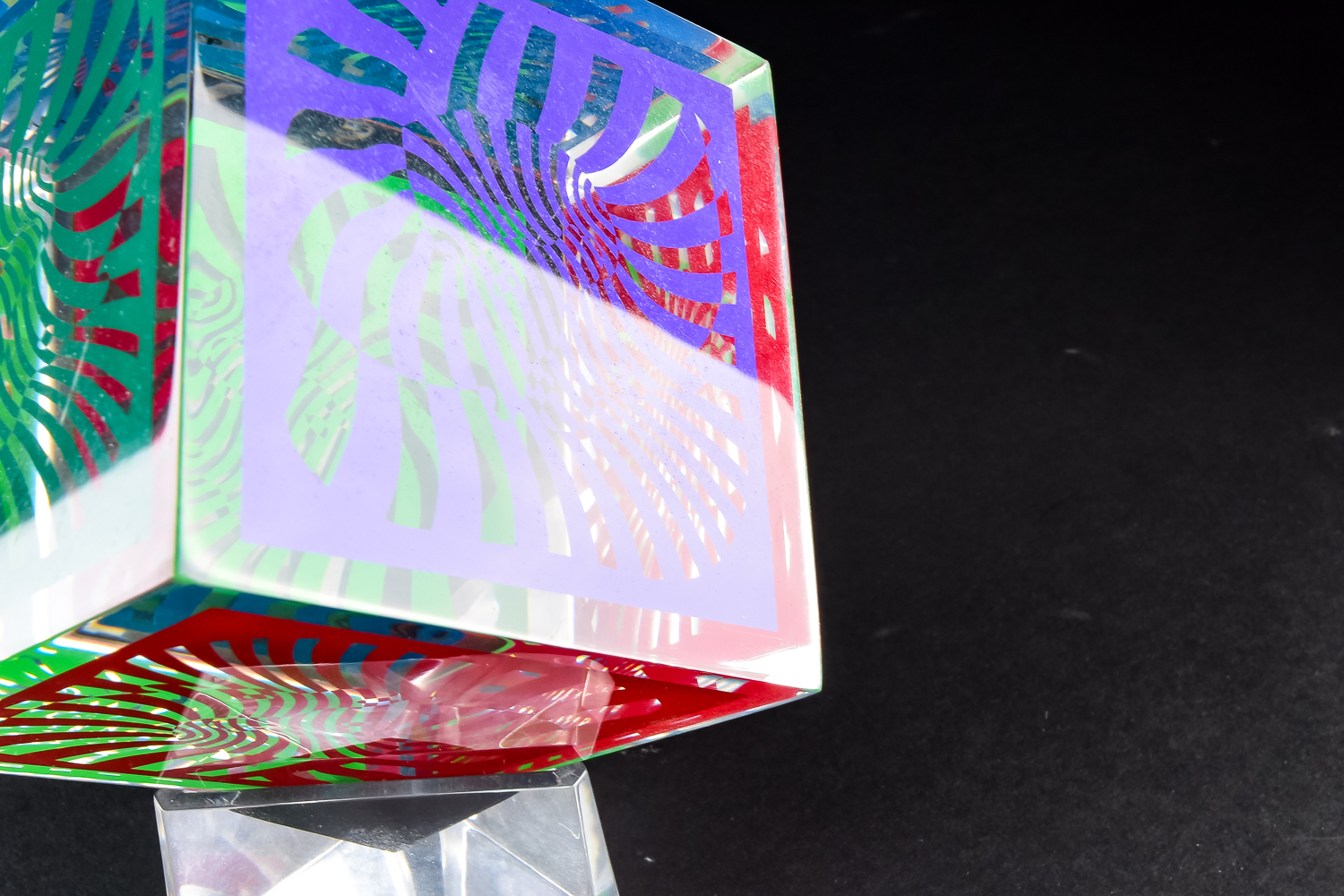 Oltar Zoelo Cube by Victor Vasarely