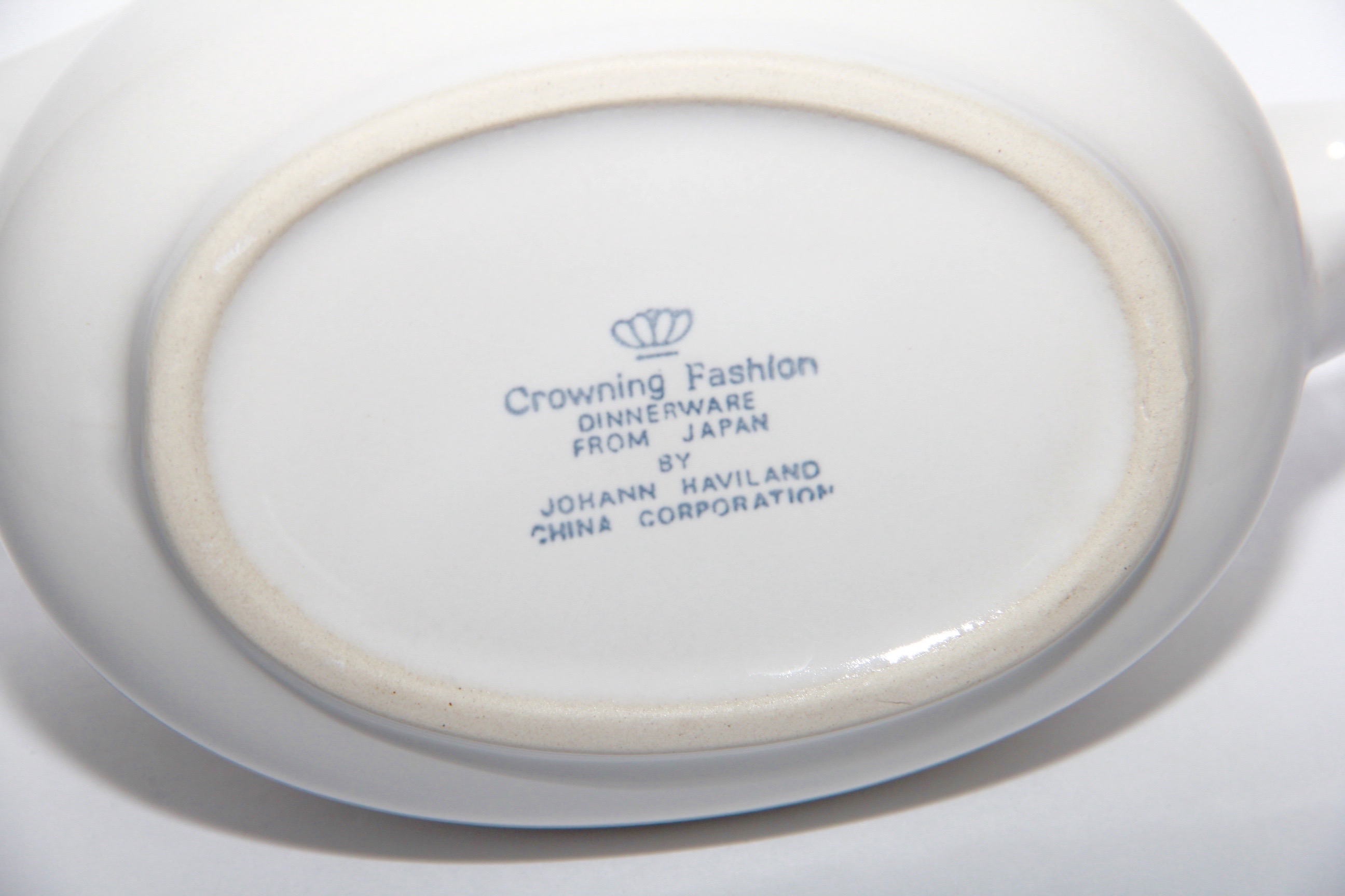 Group of Vintage Kitchen Items