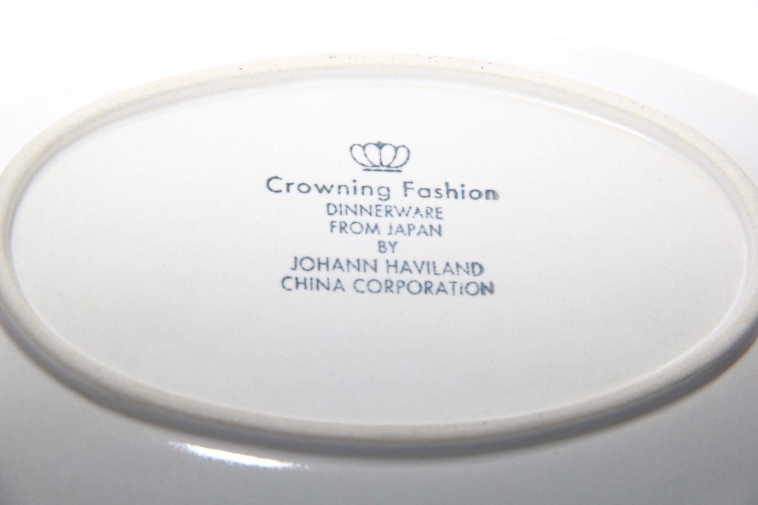 Group of Vintage Kitchen Items