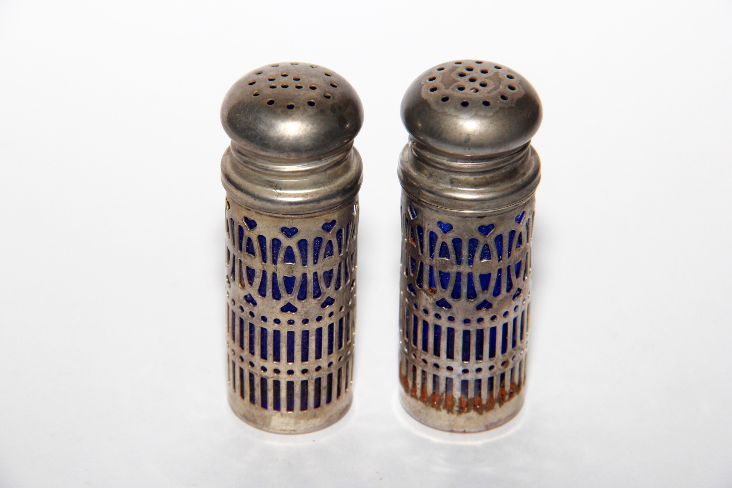 Group of Vintage Kitchen Items