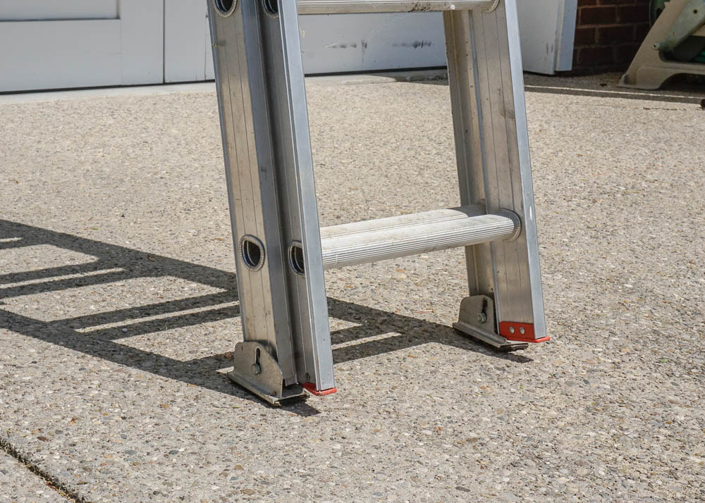 Lousiville Ladder Company 20' Steel Extension Ladder