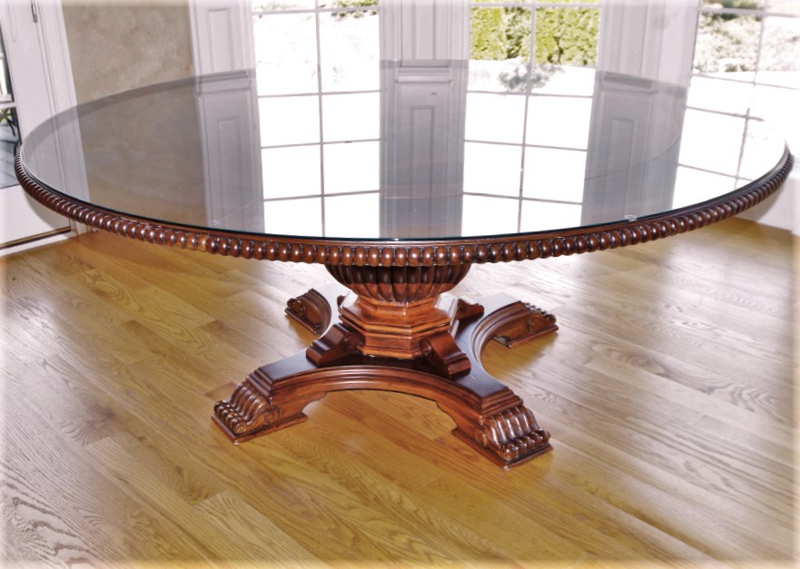 Universal Furniture Villa Cortina Round Cherry Dining Table