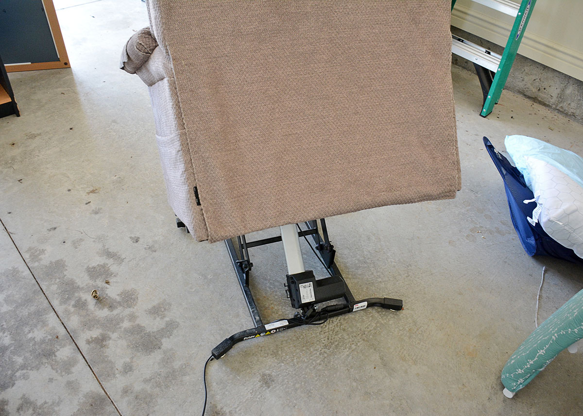 Pride Power Lift Recliner