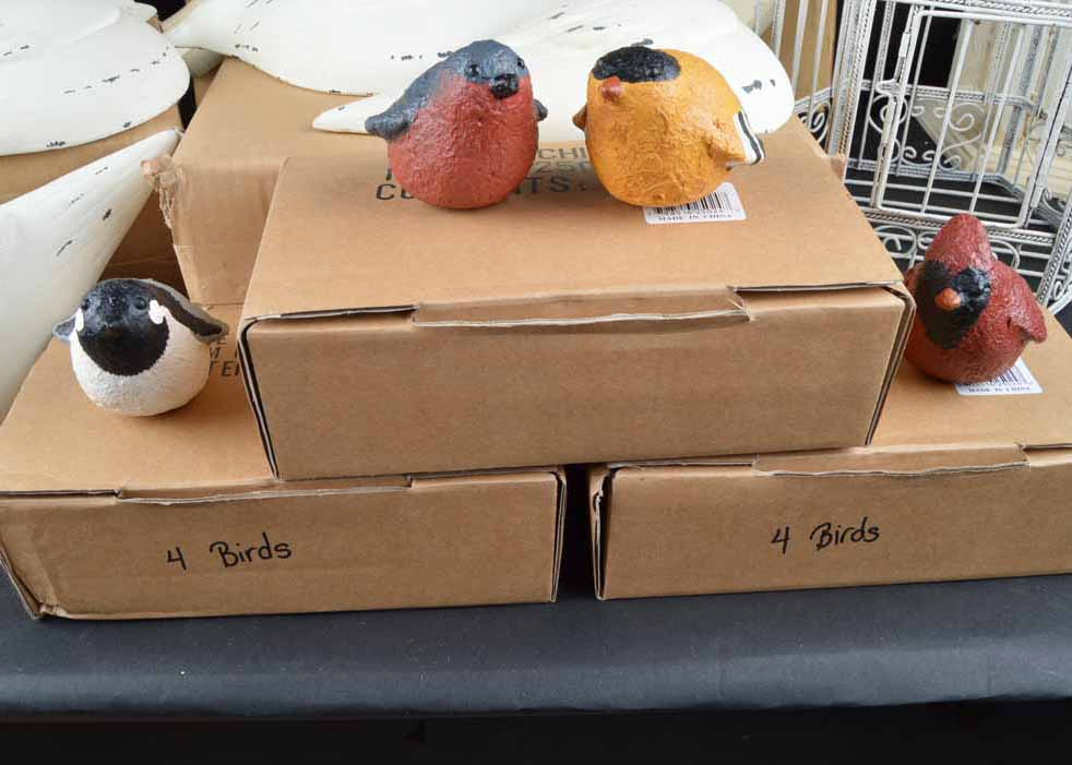 Grouping of Bird Themed Décor