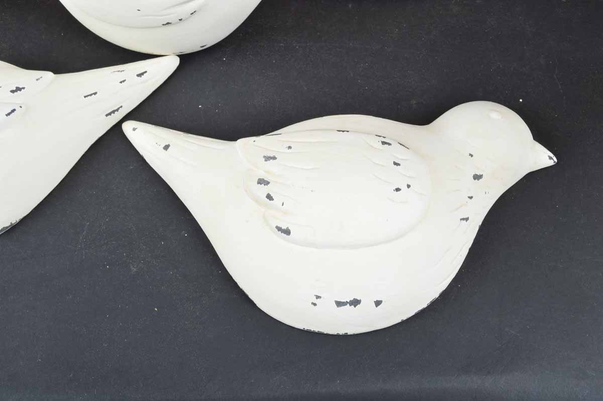 Grouping of Bird Themed Décor