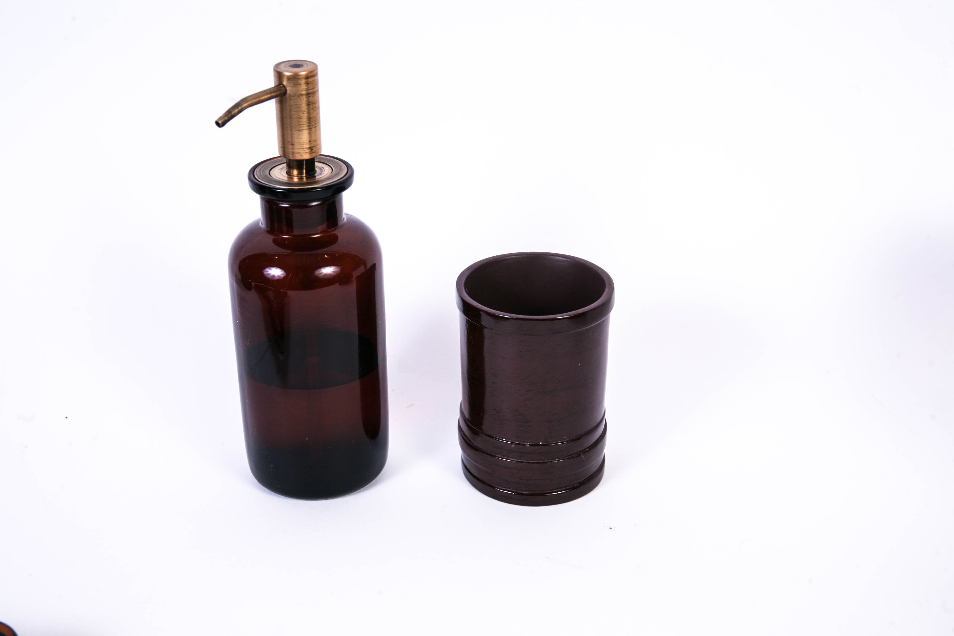 Bathroom Accessories Set