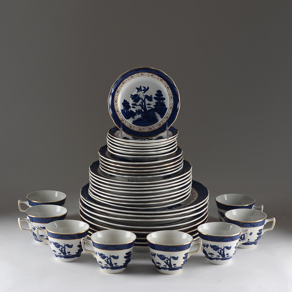 Royal Doulton "Real Old Willow" Fine China Set