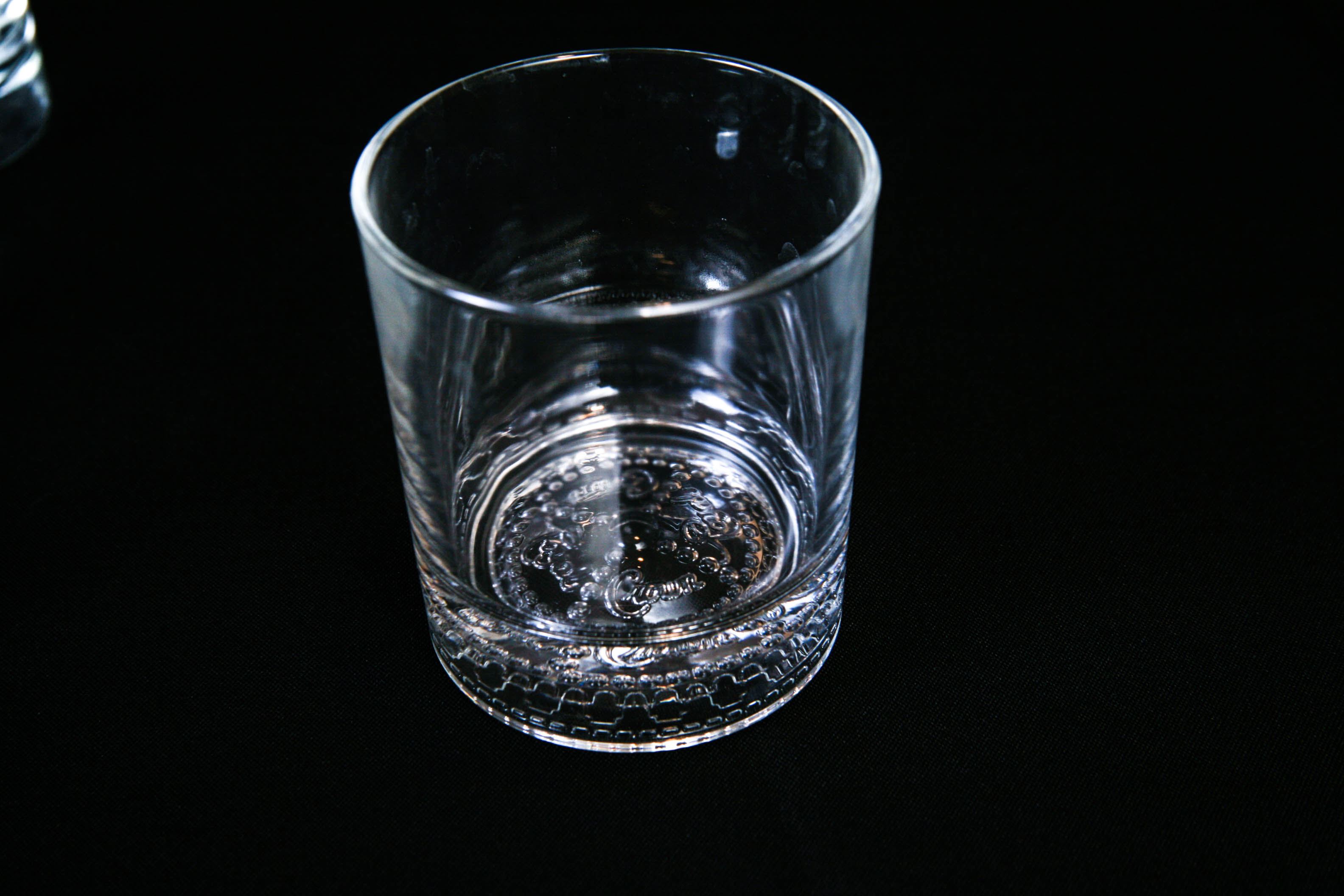 Glass Ice Bucket with Sixteen Whiskey Tumblers