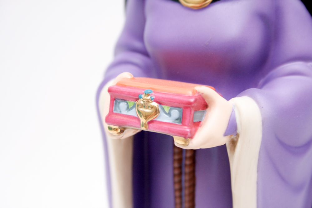 Limited Edition Disney "Bring Back Her Heart..." Snow White 60th Anniversary Commemorative Figurine