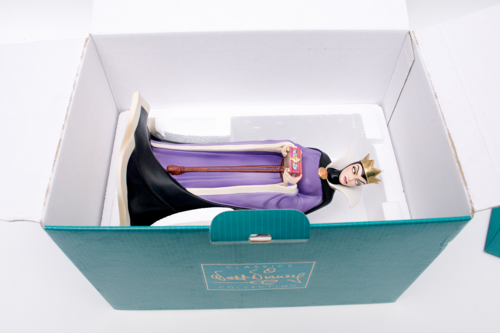 Limited Edition Disney "Bring Back Her Heart..." Snow White 60th Anniversary Commemorative Figurine