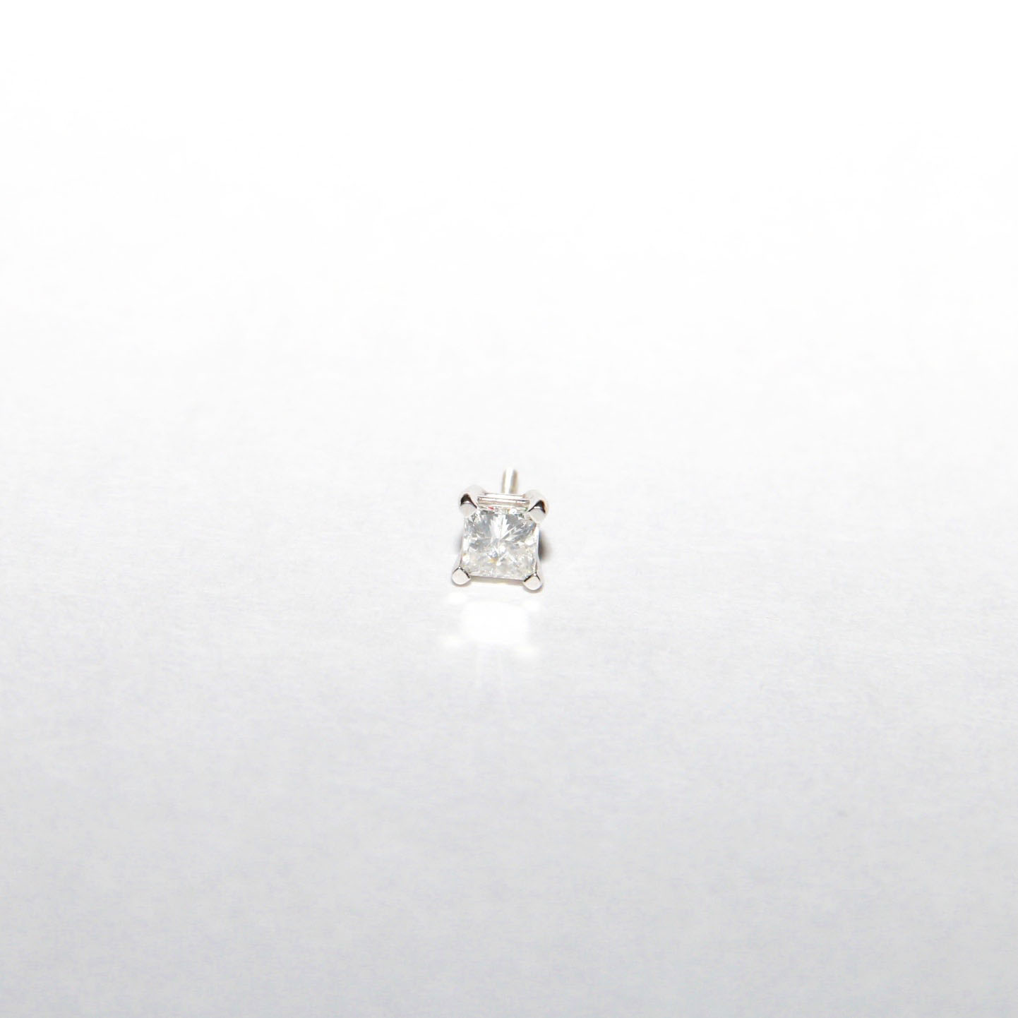 Princess Cut Diamond Earring