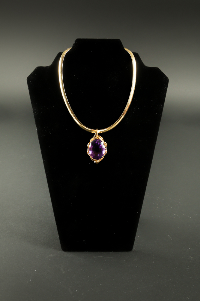 Maraf Jewelry 14k Yellow Gold Amethyst and Diamond Pendant Necklace