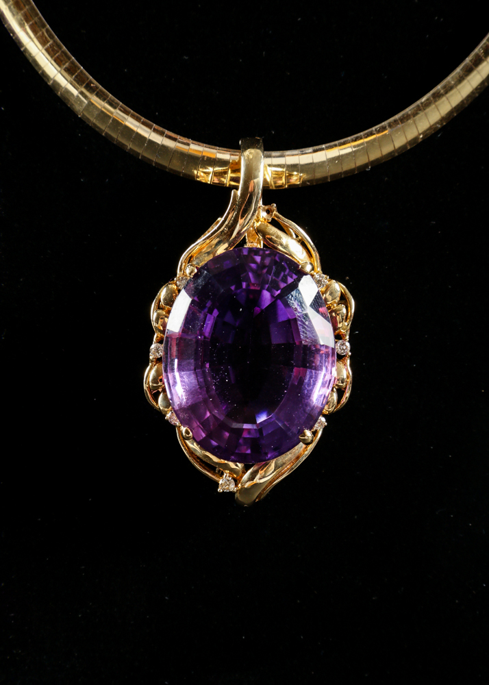 Maraf Jewelry 14k Yellow Gold Amethyst and Diamond Pendant Necklace