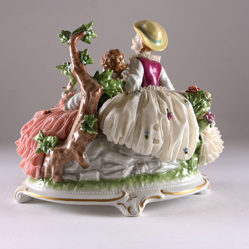 Unterweissbach Germany Dresden Lace Porcelain Ladies Figurine