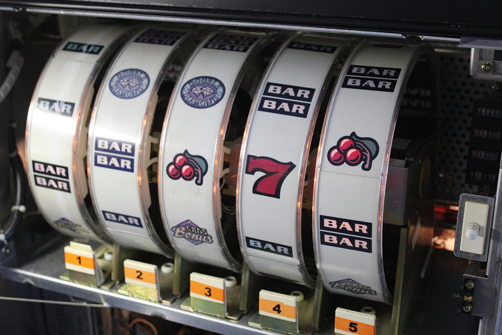 Double Diamond Penny Slot Machine