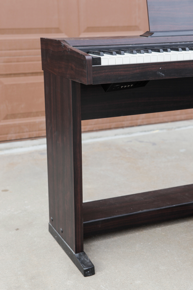 Suzuki Electric Piano