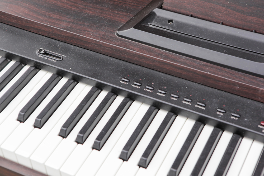 Suzuki Electric Piano