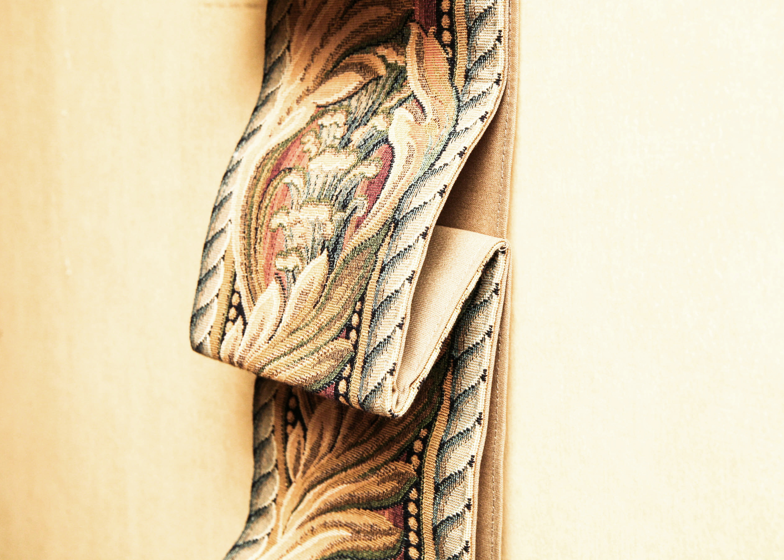 Hanging Bell Pull Tapestry by Corona Decor Co. with Leaf Hanger