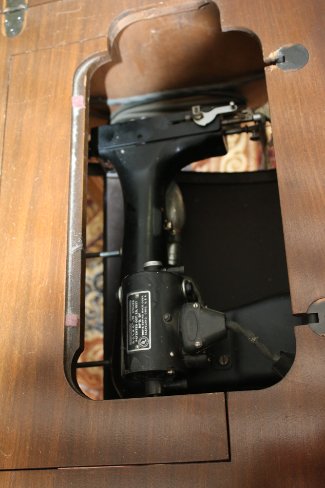 Vintage Dressmaster Sewing Machine