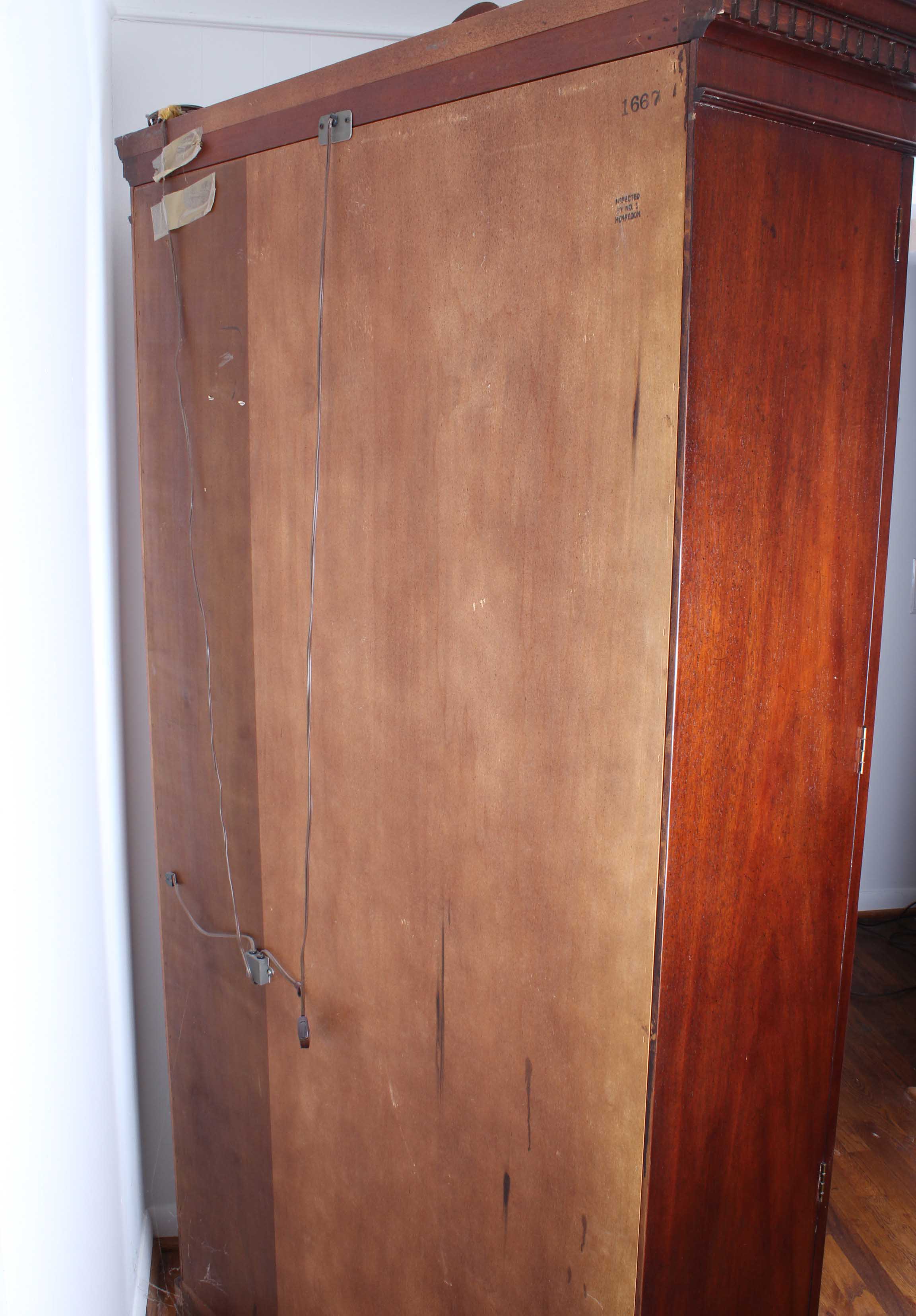 Mid Century Asian Style Mahogany Henredon China Hutch