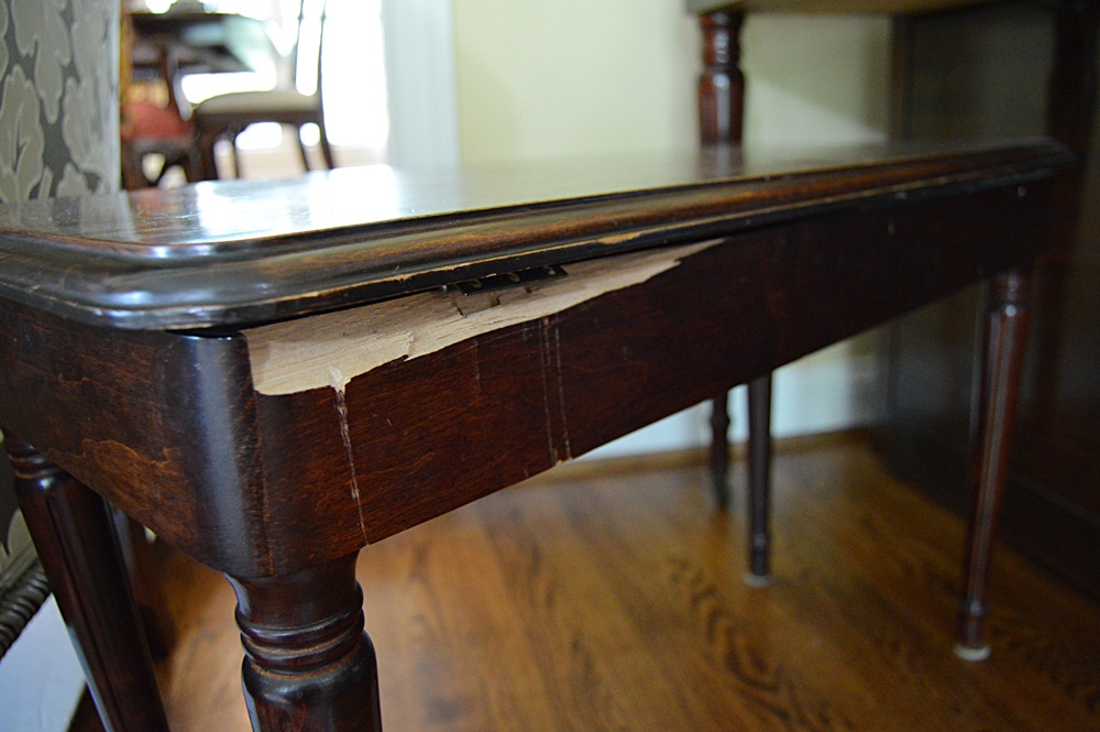 Vintage Wurlitzer Spinet Piano in Mahogany