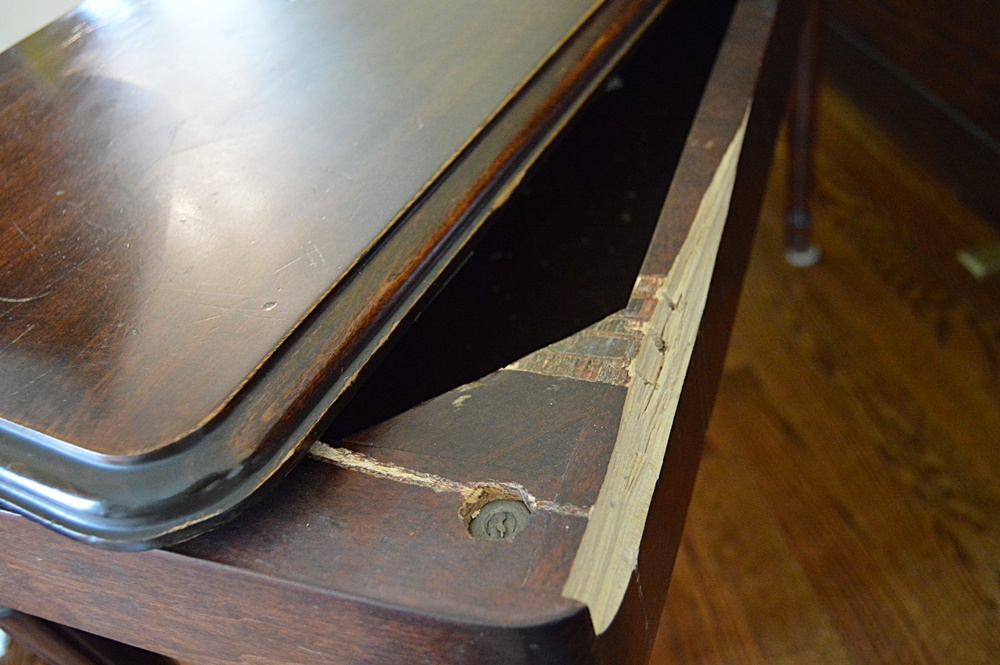 Vintage Wurlitzer Spinet Piano in Mahogany