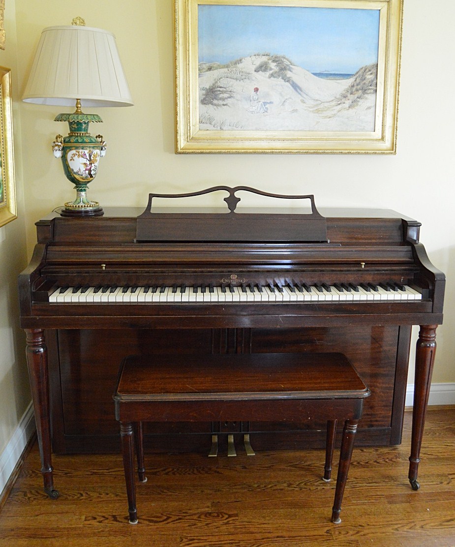 Vintage Wurlitzer Spinet Piano in Mahogany