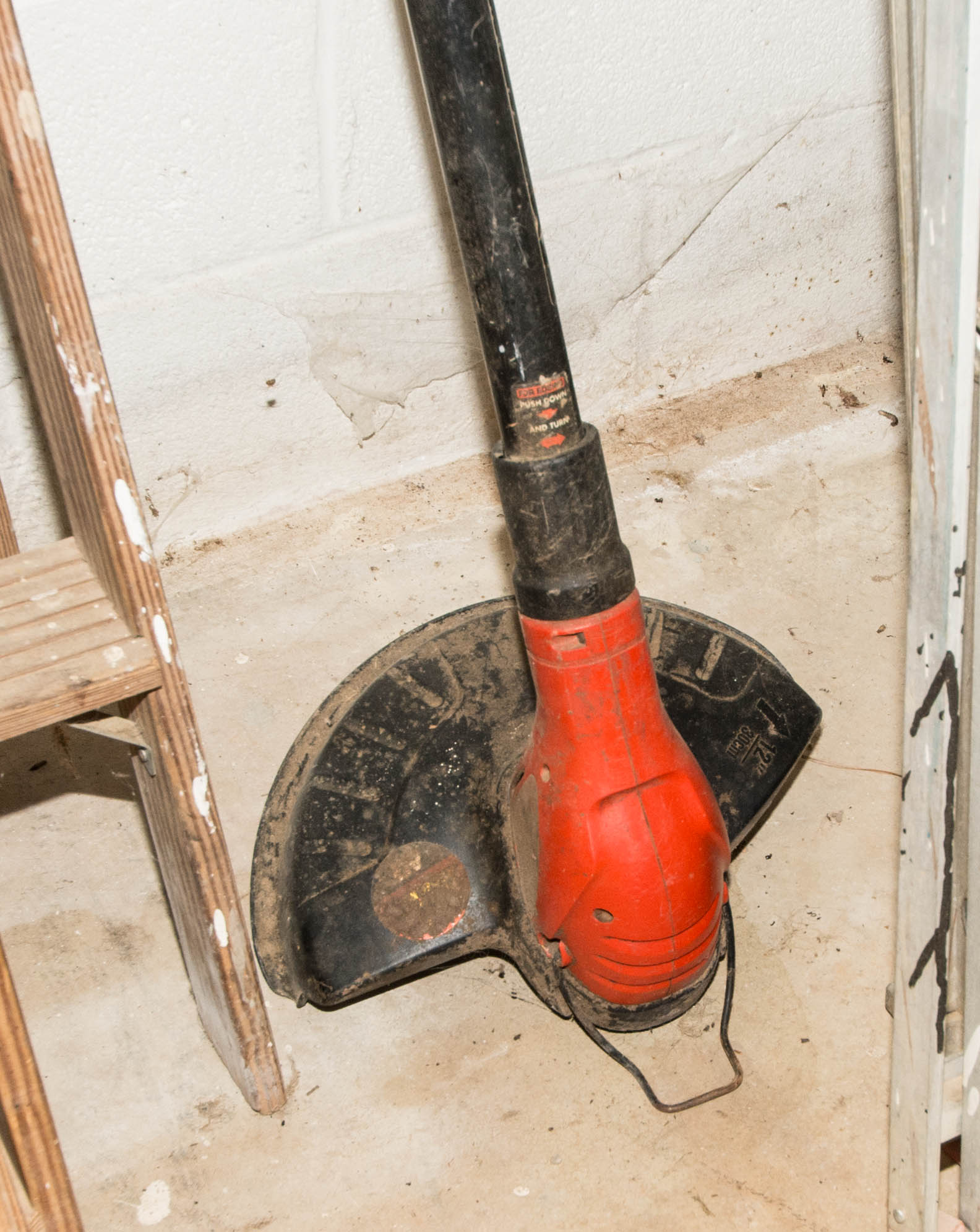 Black & Decker Grass Hog Cordless Weed Eater