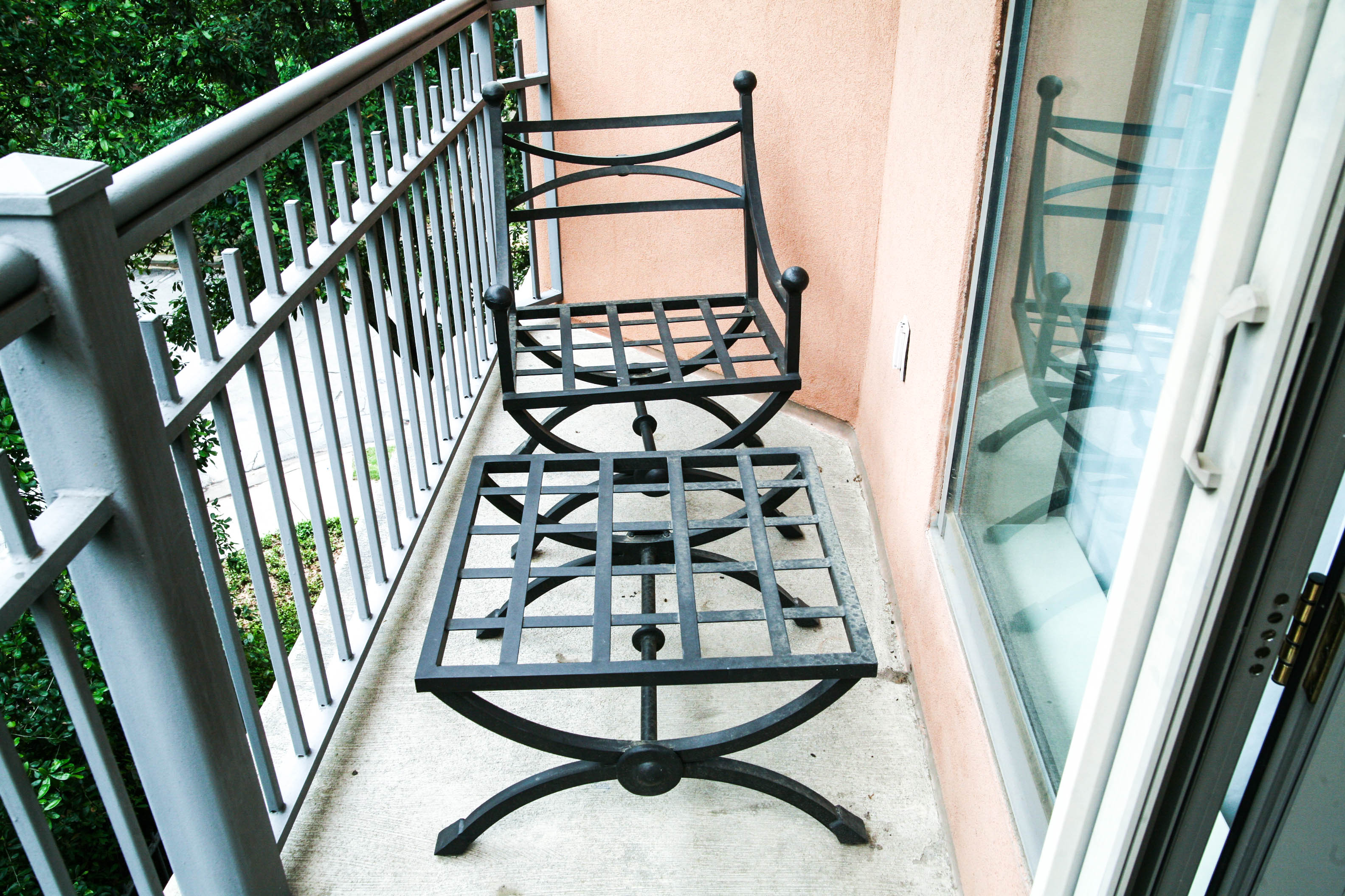 Patio Chair with Foot Rest