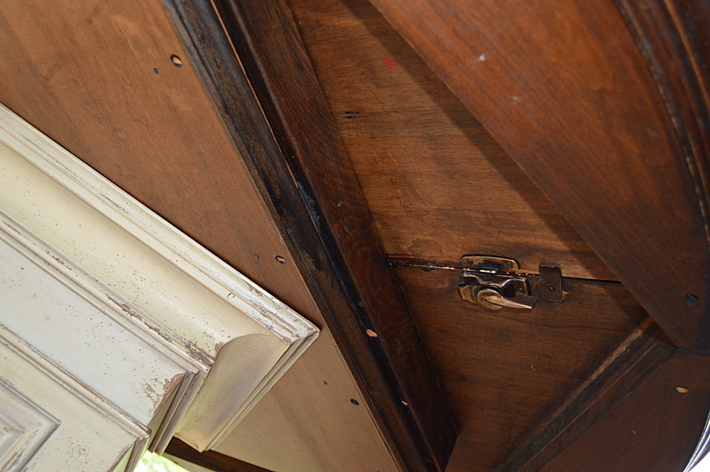 Neoclassic Style Column-Pedestal Dining Table from Habersham Plantation