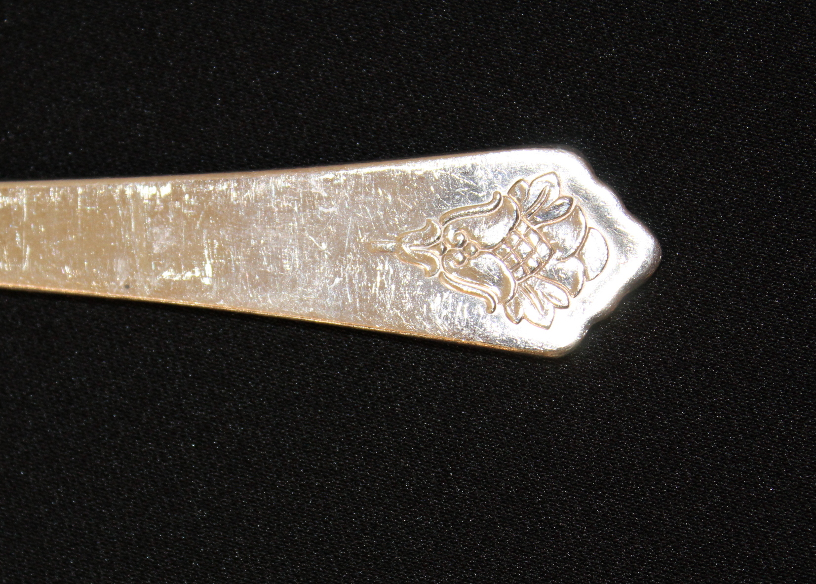 1847 Rogers Brothers "Her Majesty" Silver Plate Flatware in Chest