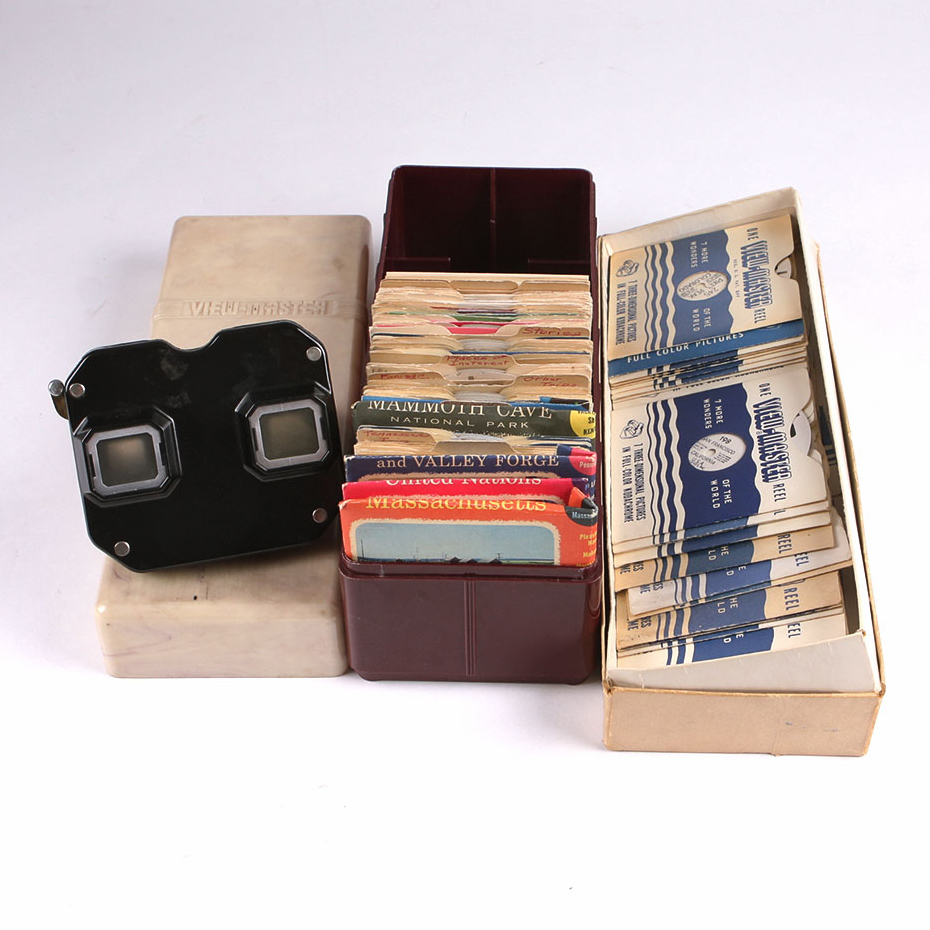 Vintage Sawyer's View-Master with Large Collection of Reels