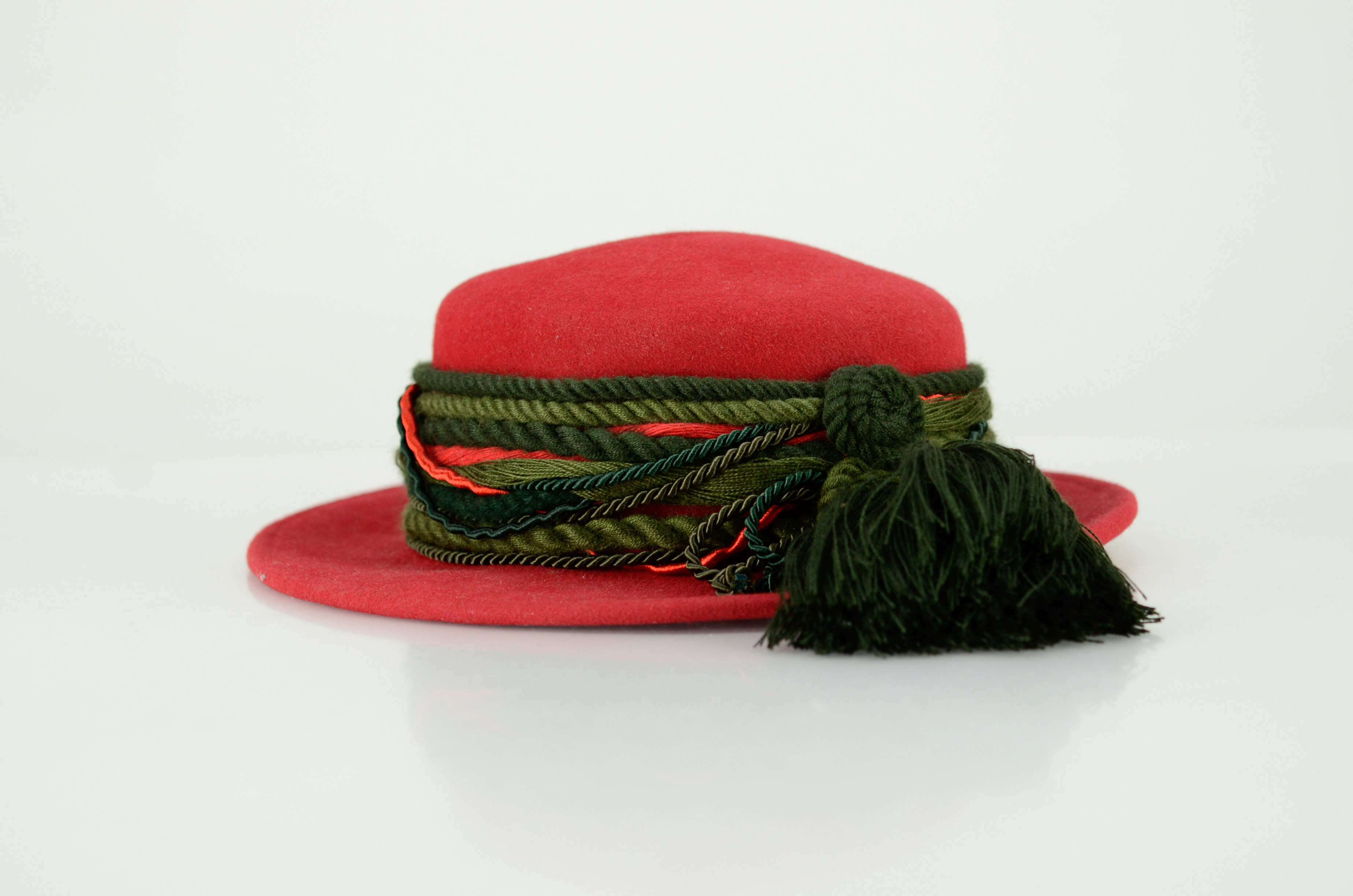 Red Muhlbauer Hat in Winnie the Pooh Hat Box