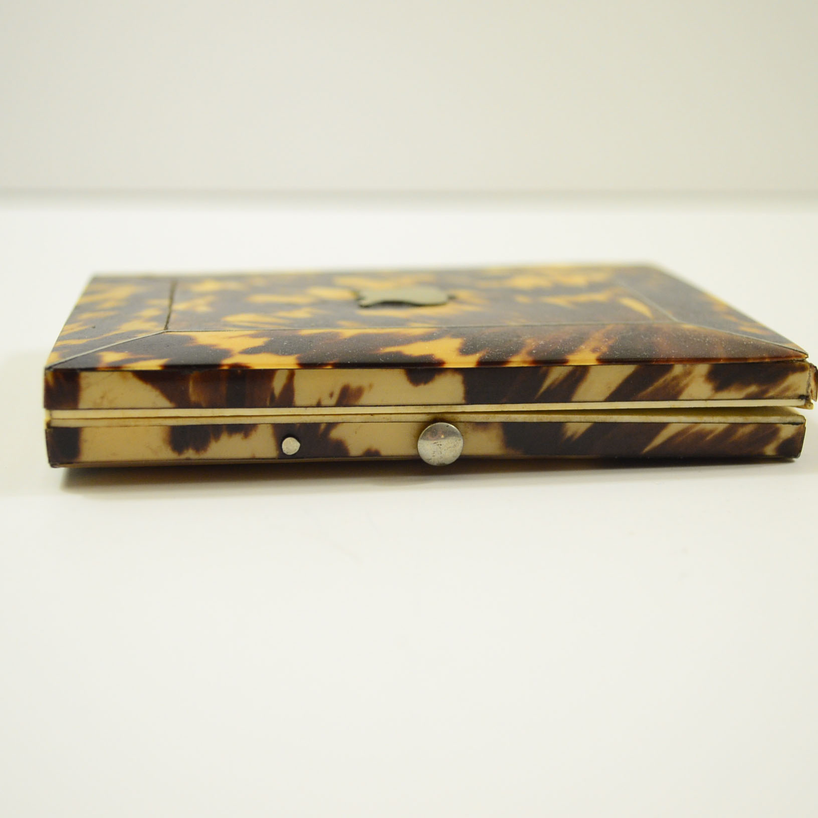 Vintage Shell Stationary Case