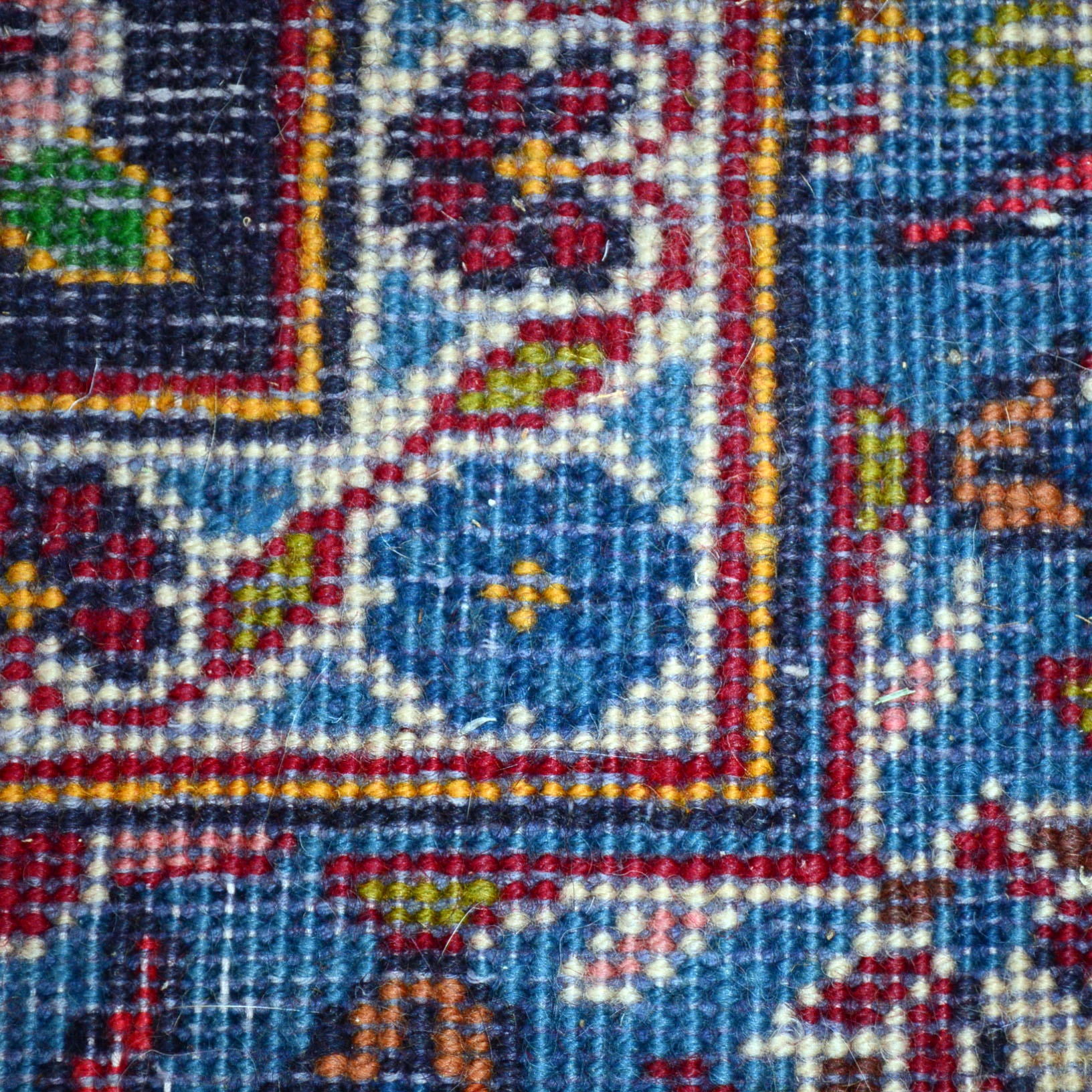 Persian Isfahan Area Rug