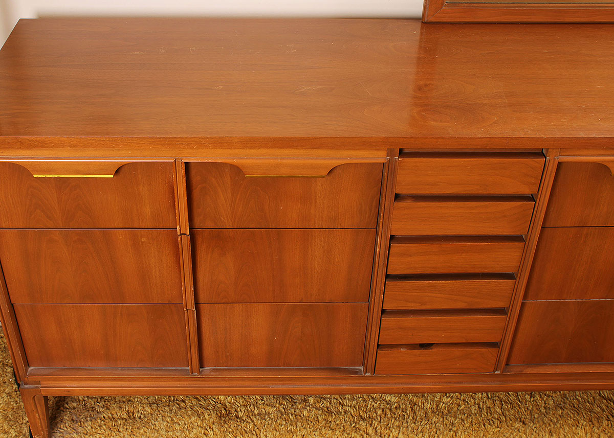 Mid Century Modern Chest of Drawers with Mirror
