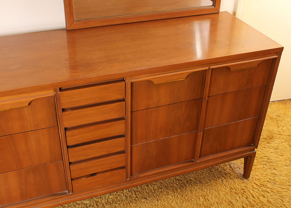Mid Century Modern Chest of Drawers with Mirror