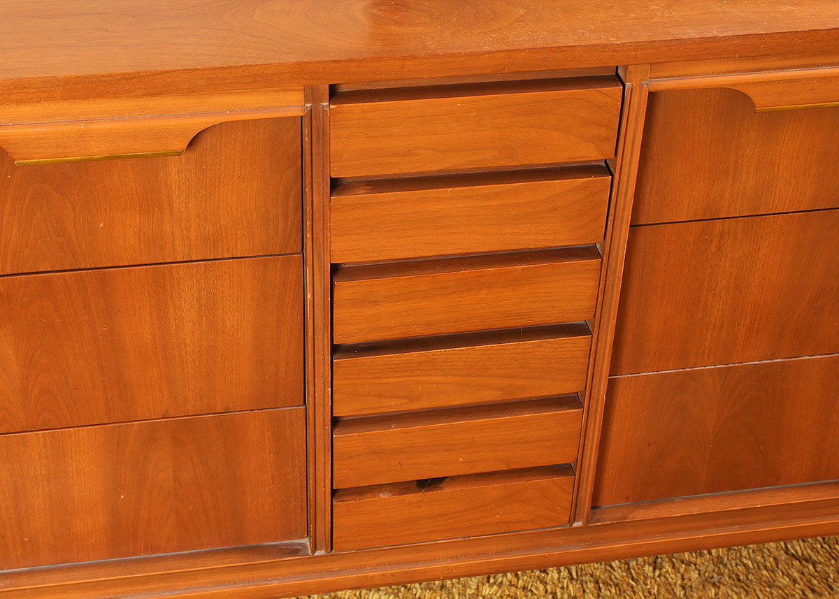 Mid Century Modern Chest of Drawers with Mirror
