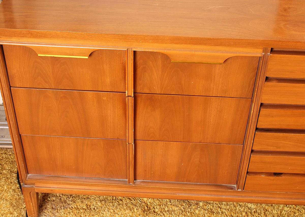 Mid Century Modern Chest of Drawers with Mirror