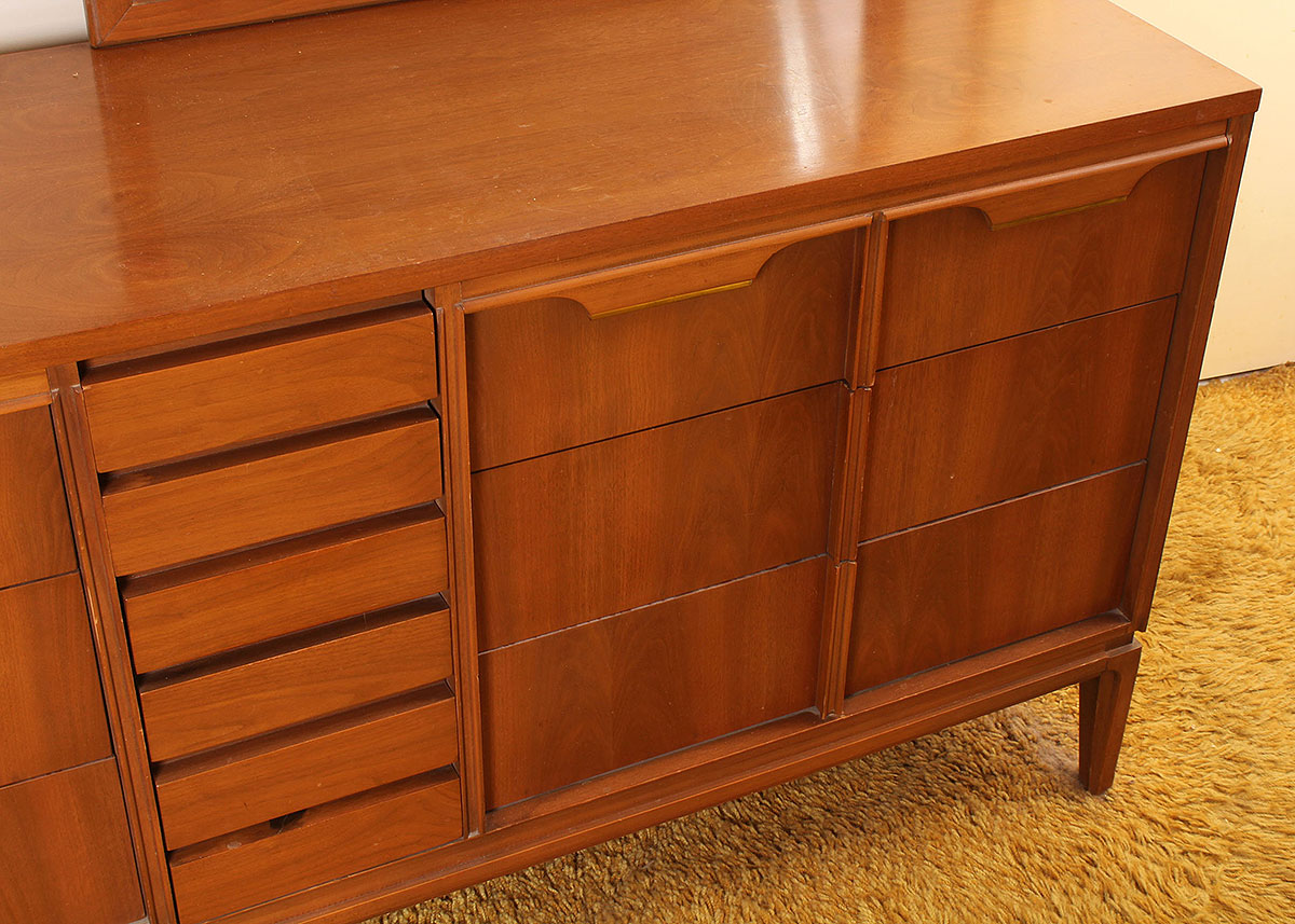 Mid Century Modern Chest of Drawers with Mirror