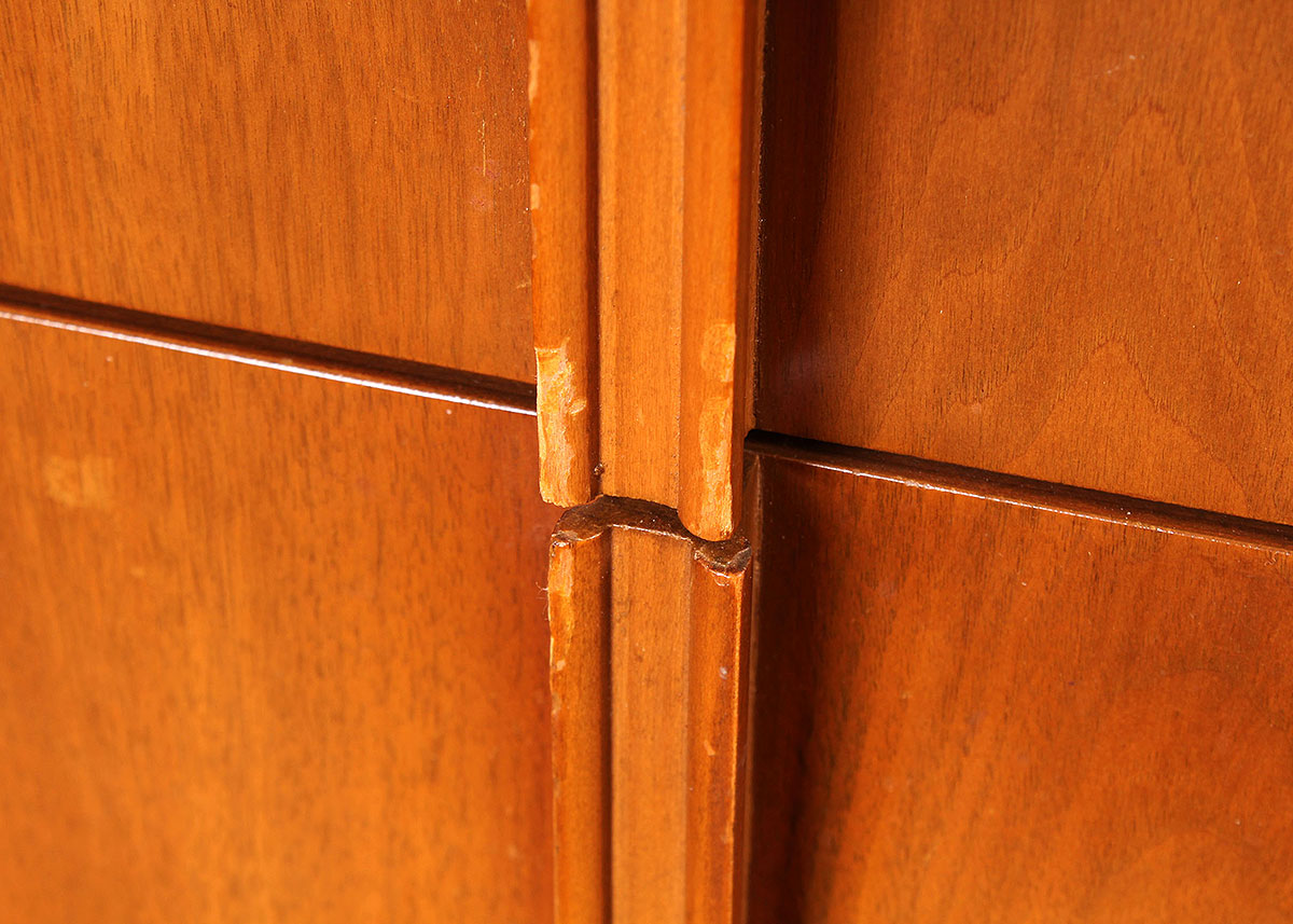 Mid Century Modern Chest of Drawers with Mirror