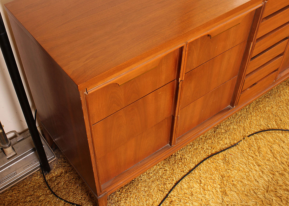 Mid Century Modern Chest of Drawers with Mirror
