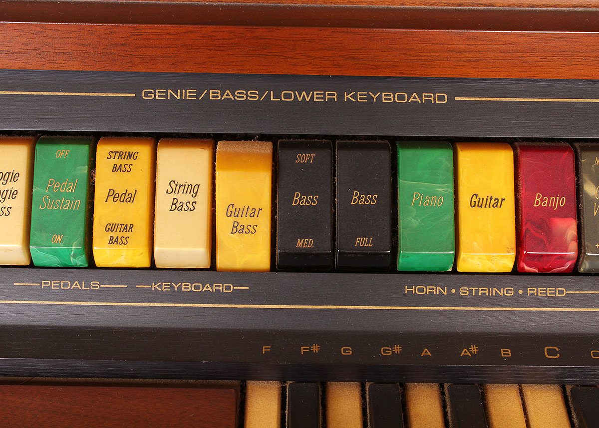 Lowrey Electric Organ