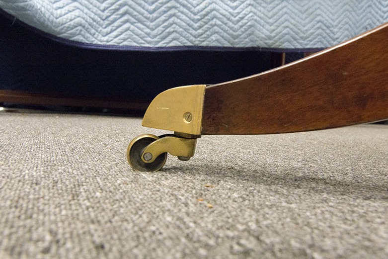 Restall, Brown & Clennell Mahogany Pedestal Table