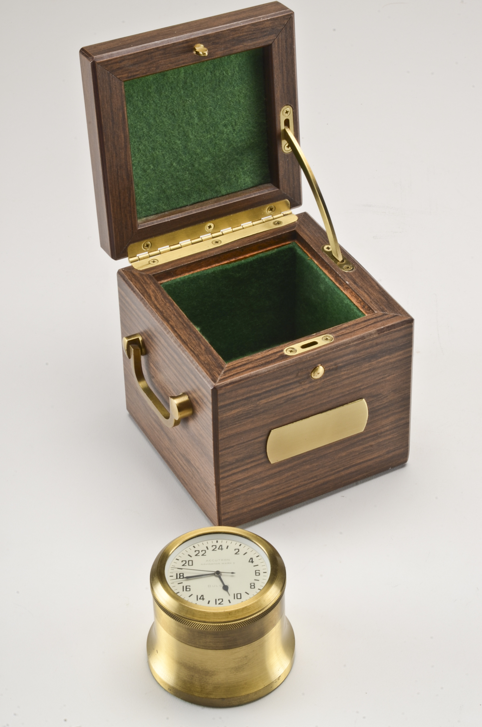 Bulova Accutron Navigator Mark II Marine Chronometer Ship Clock