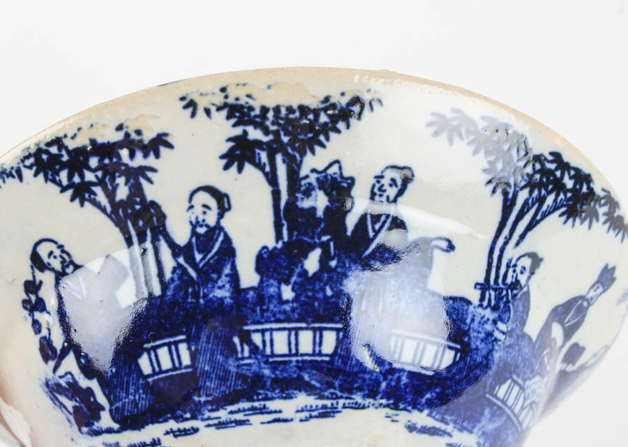 Chinese Blue and White Ceramic Footed Bowls