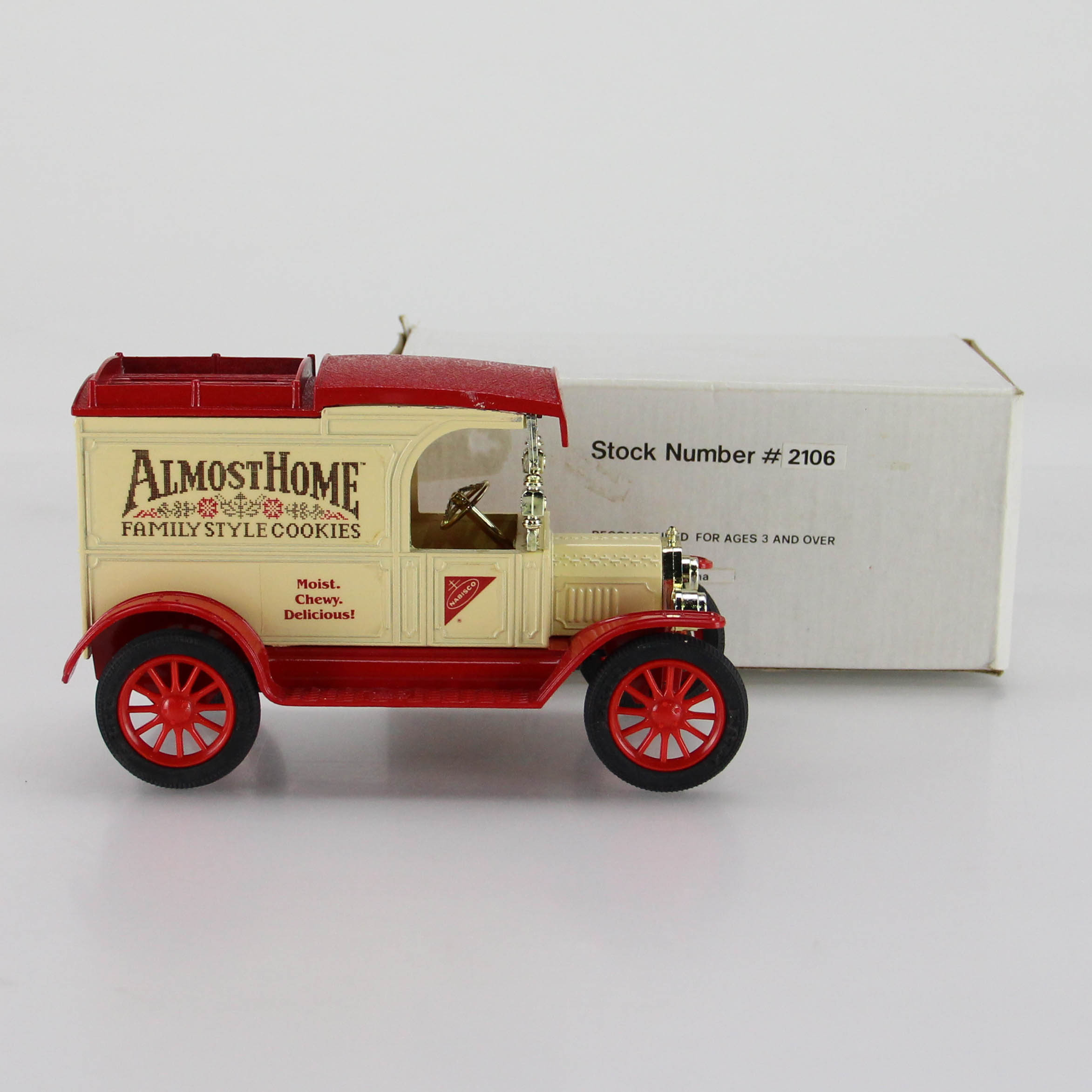 ERTL Nabisco 1913 Ford Model T Van Coin Bank